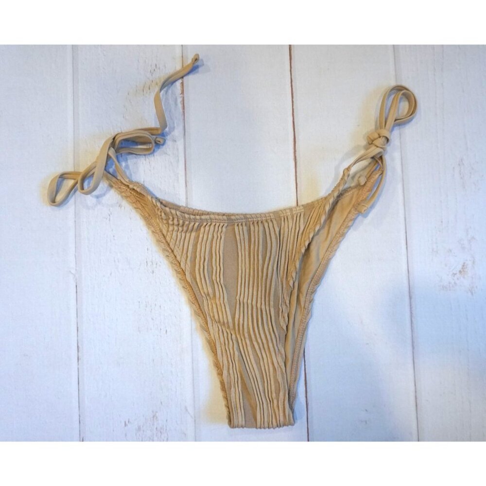 Zaful Beige Textured Triangle Cheeky Bikini Bottoms - Size M (6), NWOT